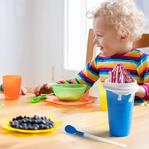 Slushy Cup Maker,Large Slushie Maker Cup 500ml,Double Layers Silicone Slushie Cup Maker Squeeze Cup,Quick Frozen Magic Slushy Maker Cup,DIY Slush Cup,Cool Stuff Gifts For Kids And Family - Blue